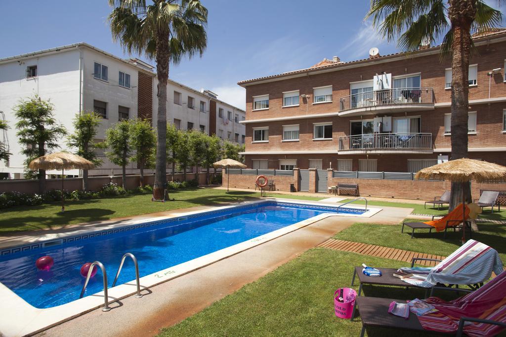 Velor Apartamentos Turísticos Castelldefels Exterior foto